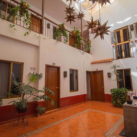 Hotel Degollado Екстериор снимка