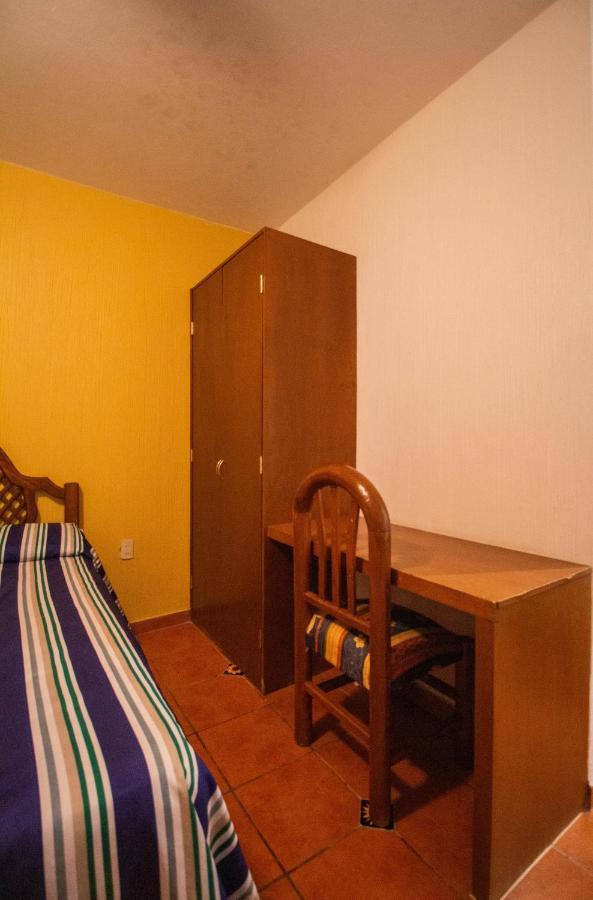 Hotel Degollado Екстериор снимка